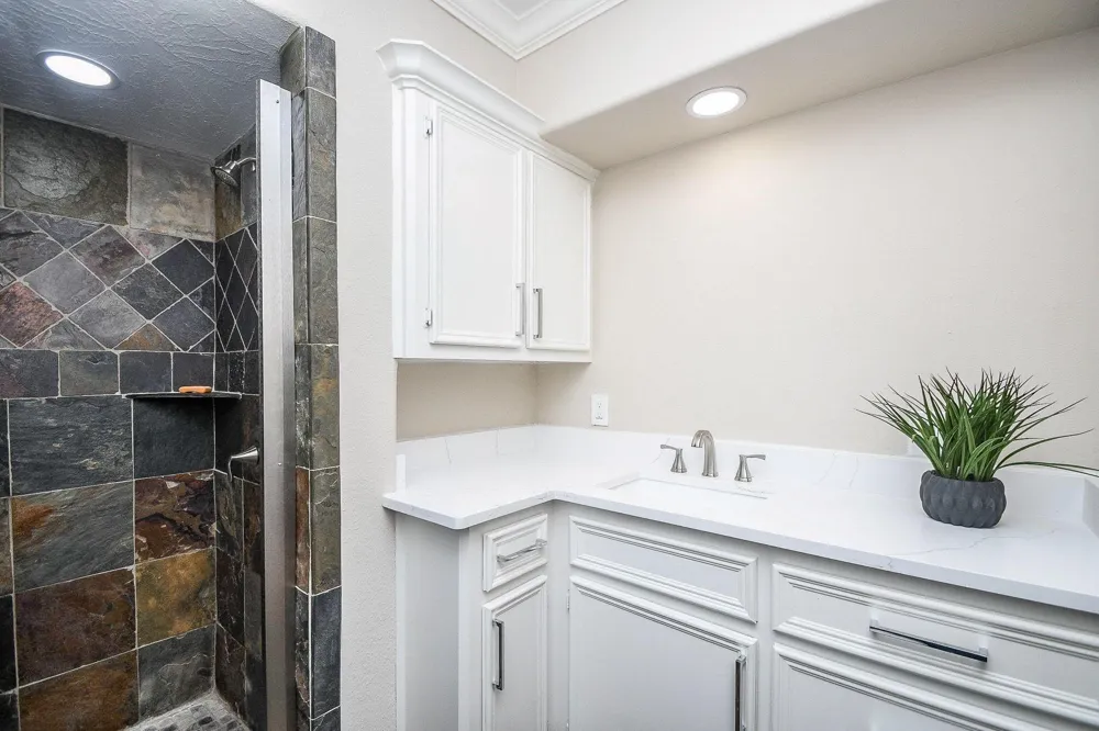 5315 Briarbend Drive Houston, TX 77096