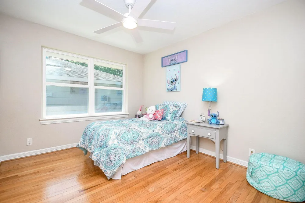 5315 Briarbend Drive Houston, TX 77096