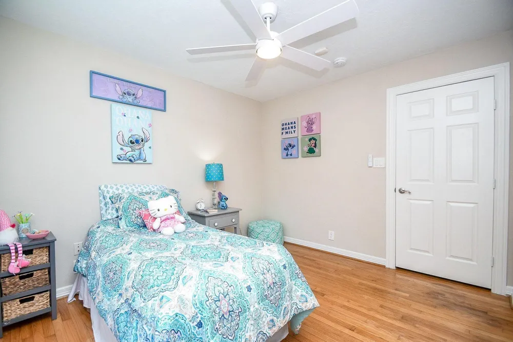 5315 Briarbend Drive Houston, TX 77096