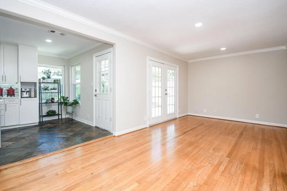 5315 Briarbend Drive Houston, TX 77096