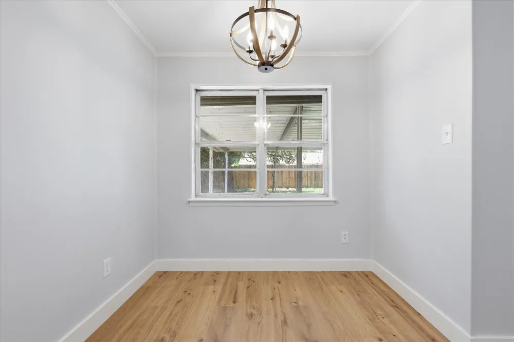 2202 E Mitchell Street Arlington, TX 76010