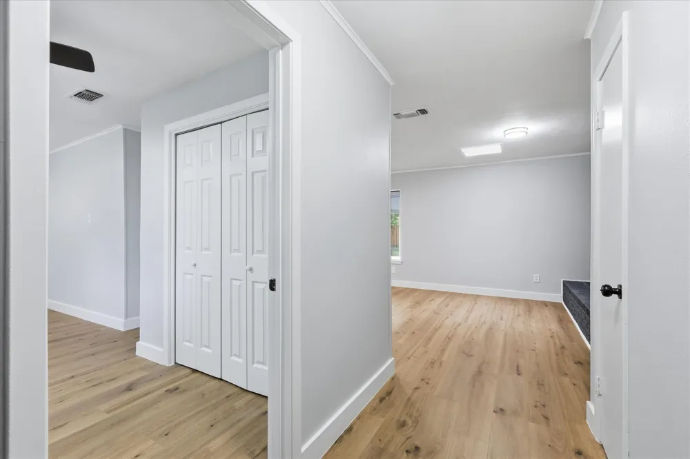 2202 E Mitchell Street Arlington, TX 76010