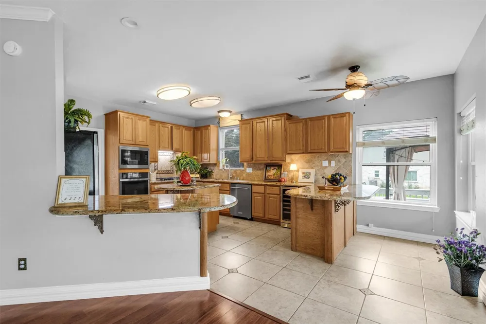 23 Alba Road Montgomery, TX 77356