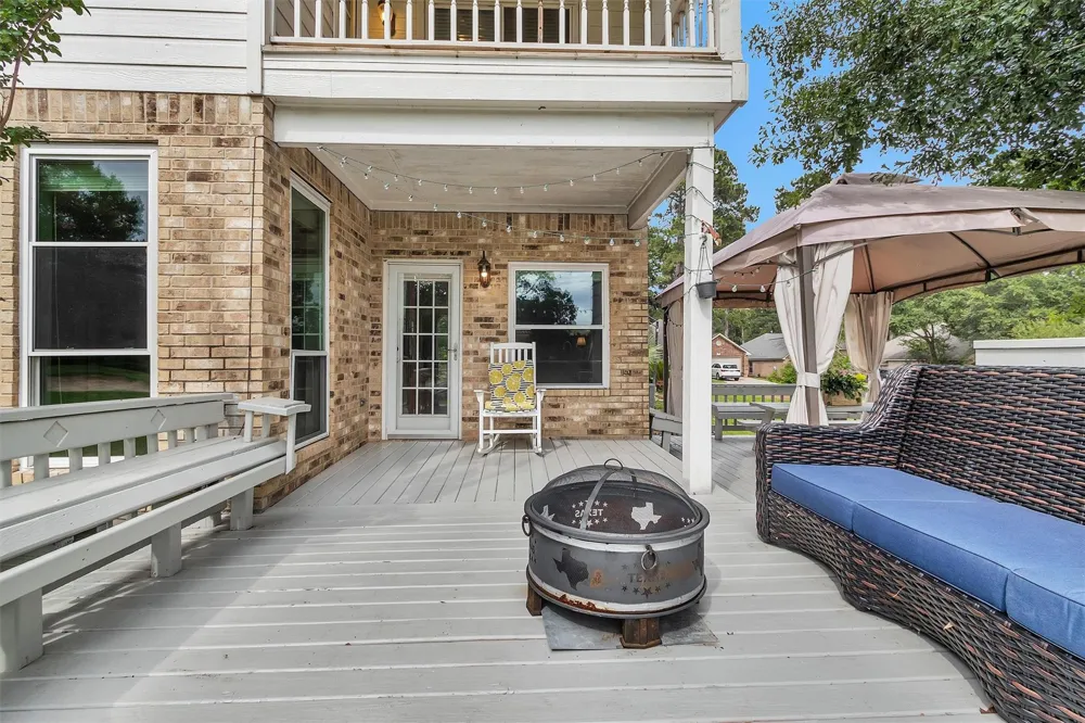 23 Alba Road Montgomery, TX 77356