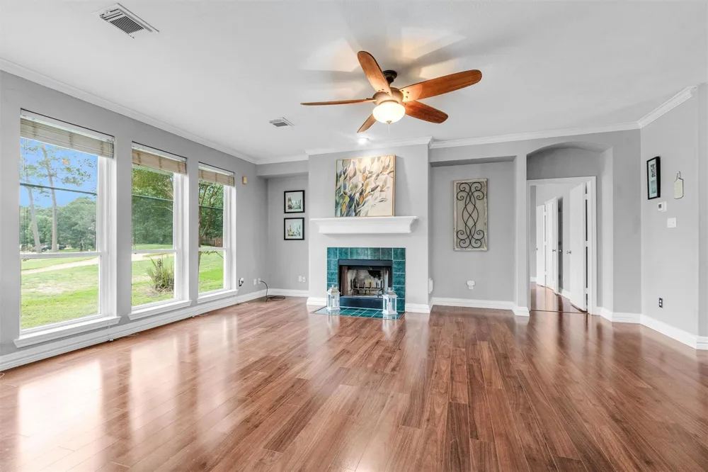 23 Alba Road Montgomery, TX 77356
