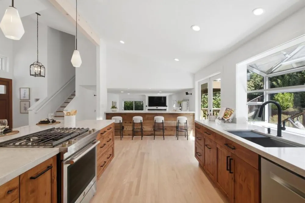 5352 Hounds San Jose, CA 95135