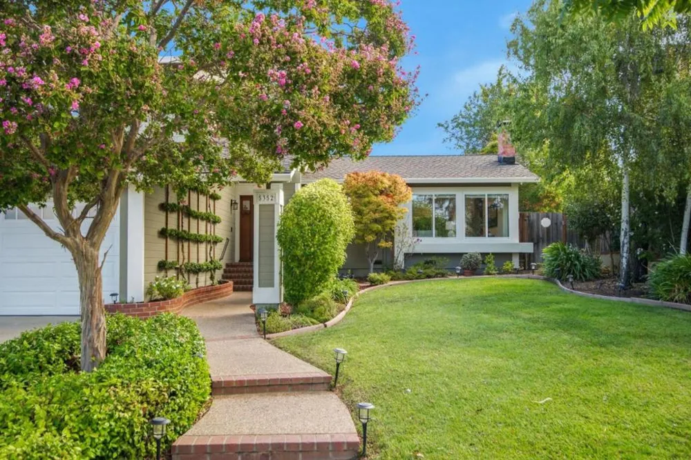 5352 Hounds San Jose, CA 95135