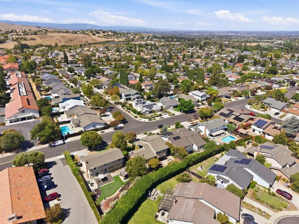 5352 Hounds San Jose, CA 95135