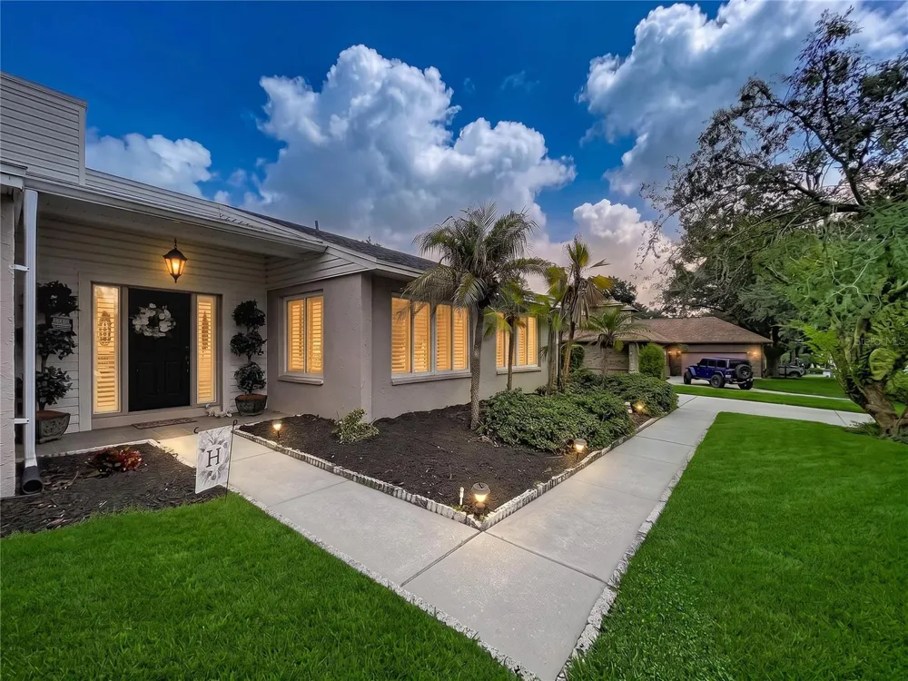 1068 SUGARTREE DRIVE S Lakeland, FL 33813