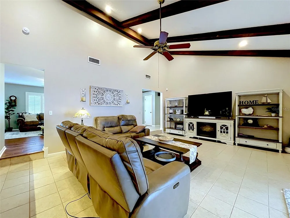 1068 SUGARTREE DRIVE S Lakeland, FL 33813