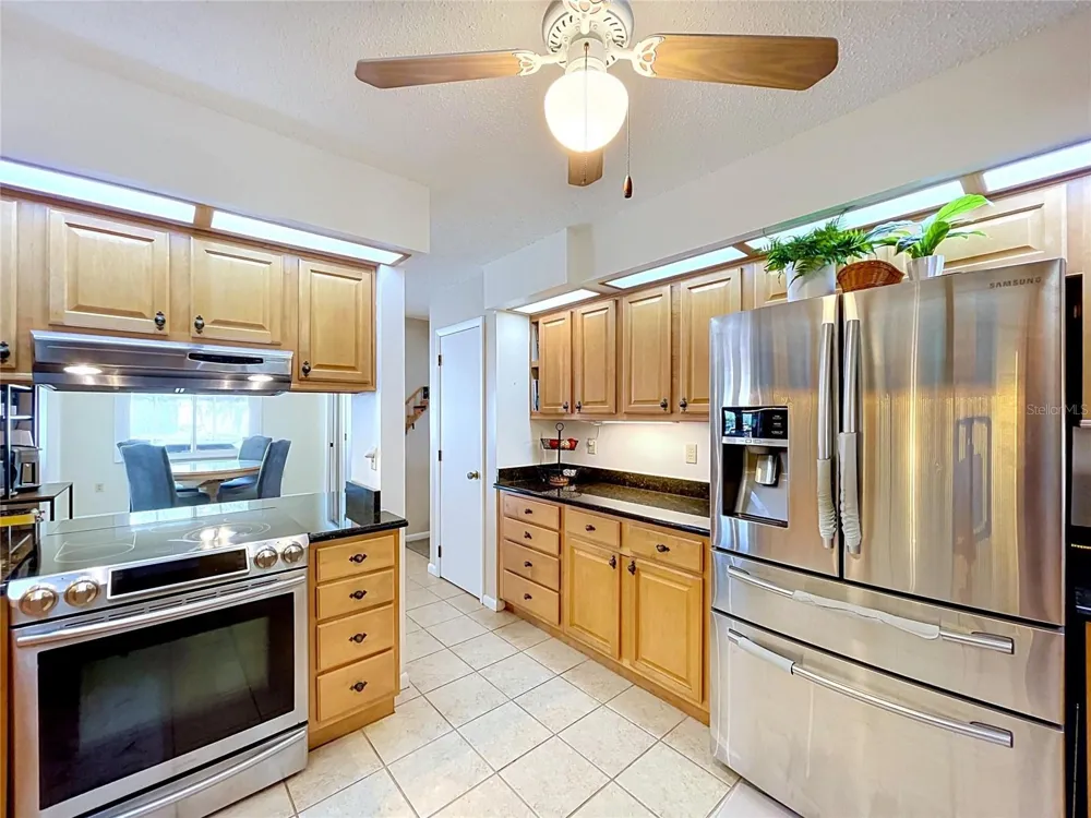 1068 SUGARTREE DRIVE S Lakeland, FL 33813