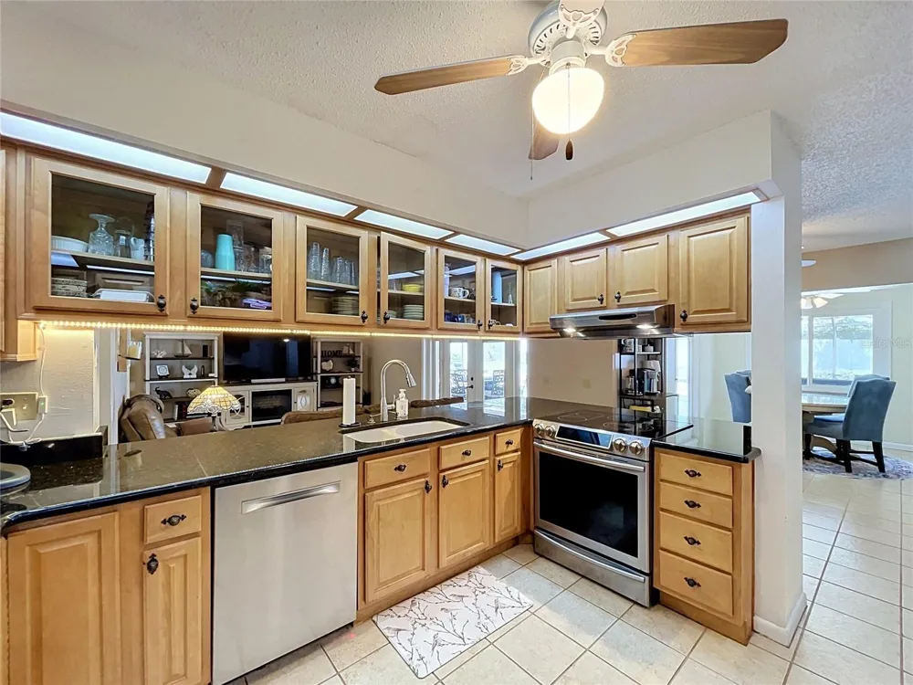 1068 SUGARTREE DRIVE S Lakeland, FL 33813