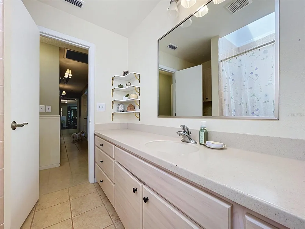 1068 SUGARTREE DRIVE S Lakeland, FL 33813