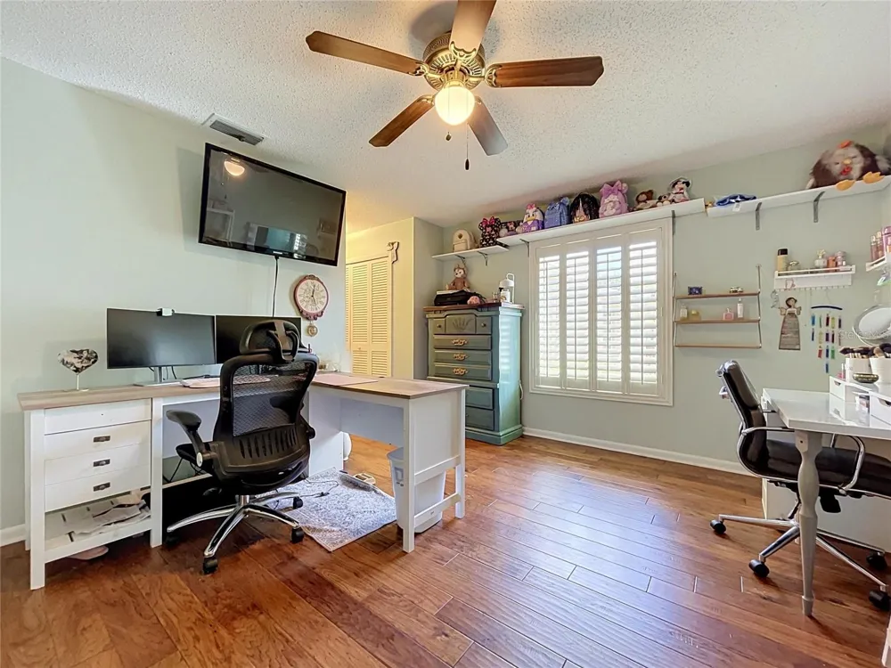 1068 SUGARTREE DRIVE S Lakeland, FL 33813