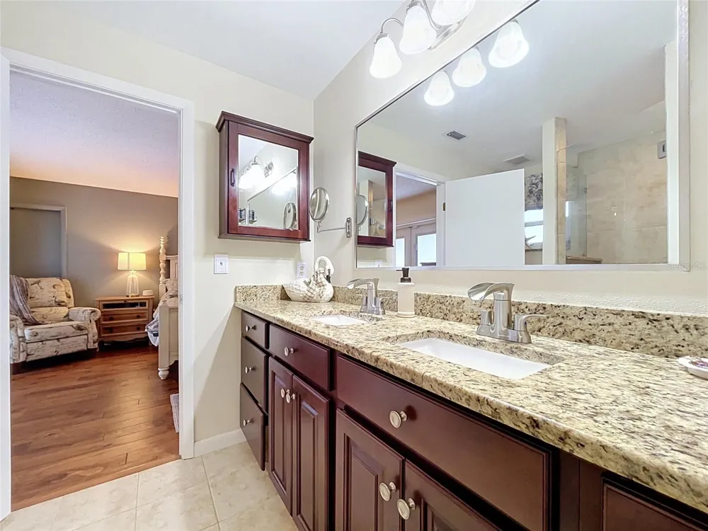 1068 SUGARTREE DRIVE S Lakeland, FL 33813