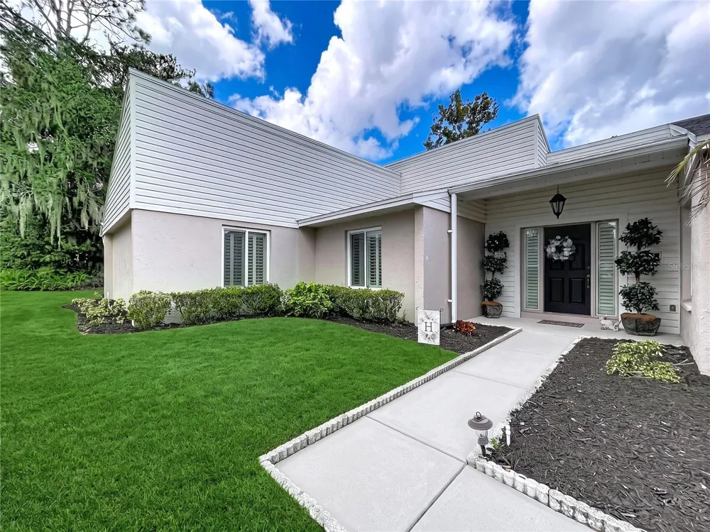 1068 SUGARTREE DRIVE S Lakeland, FL 33813