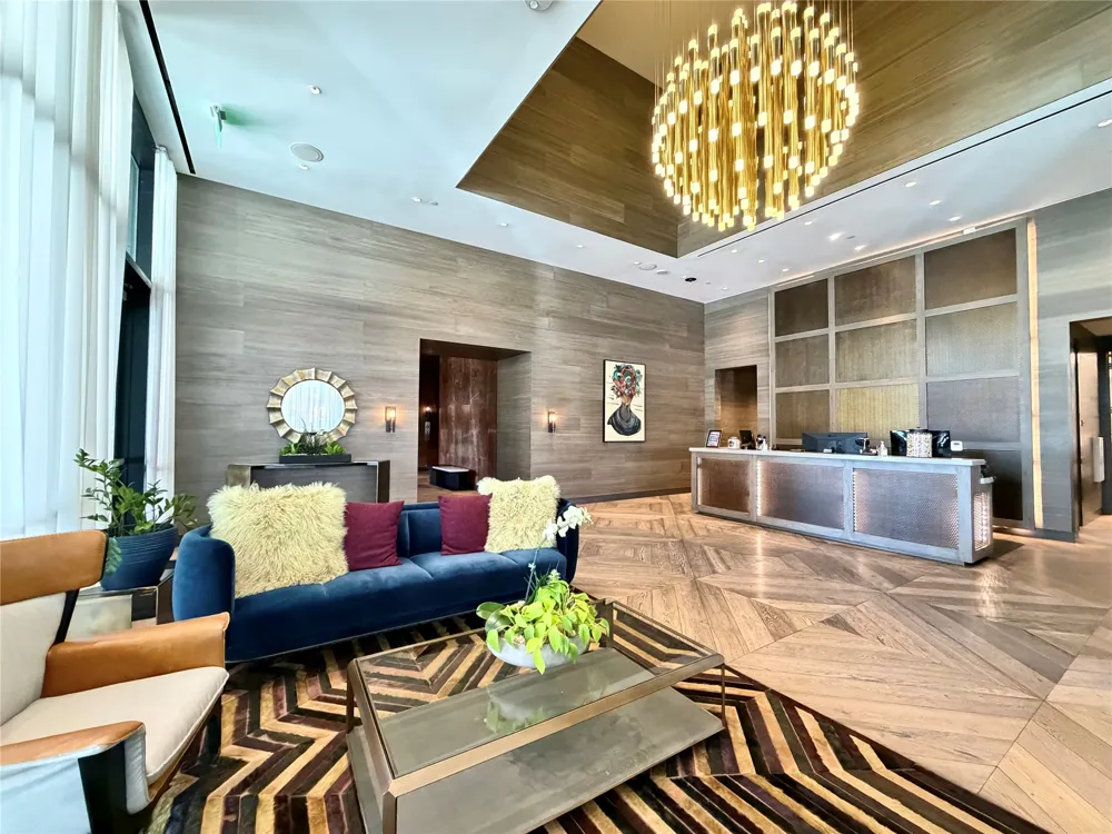 70 Rainey Street #2203 Austin, TX 78701