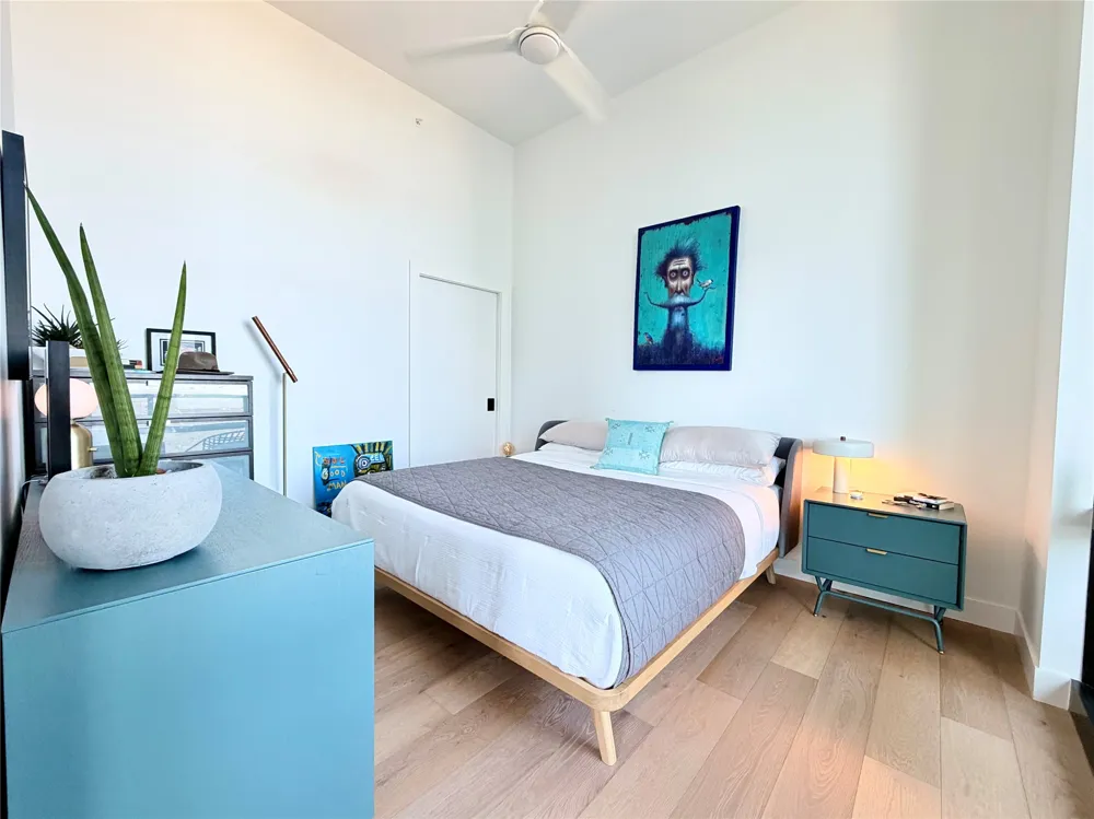 70 Rainey Street #2203 Austin, TX 78701