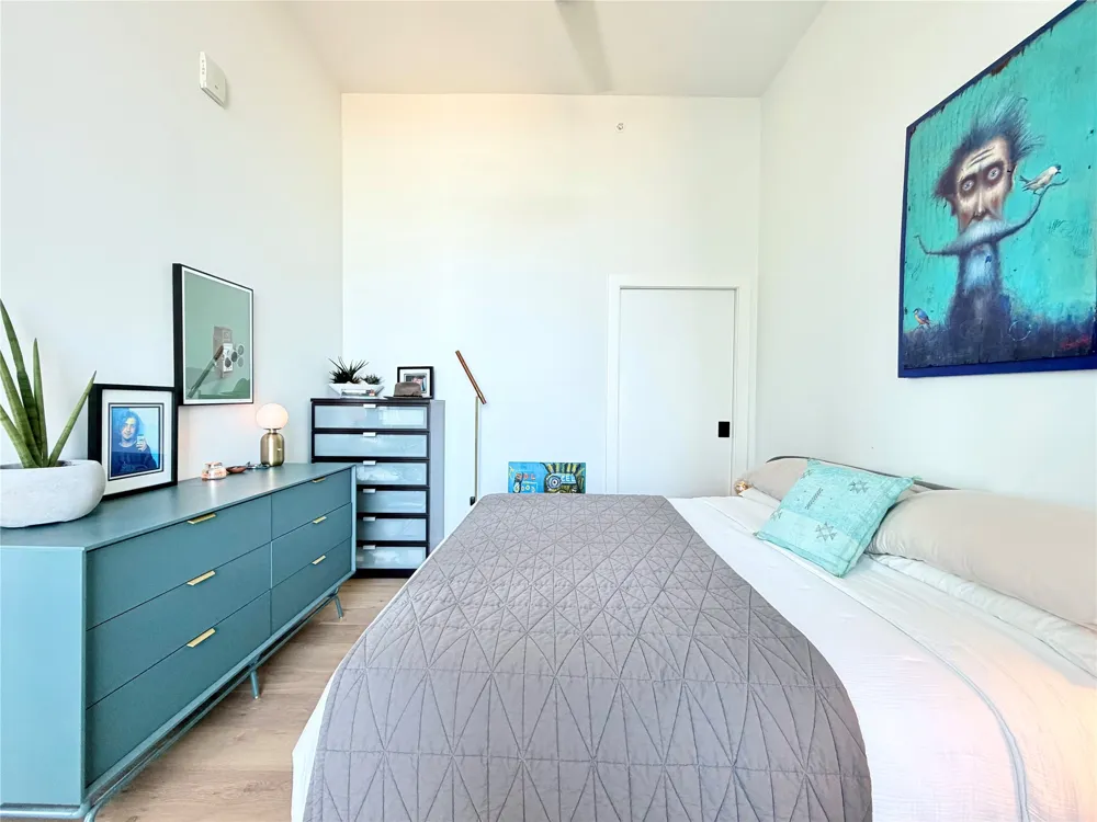 70 Rainey Street #2203 Austin, TX 78701