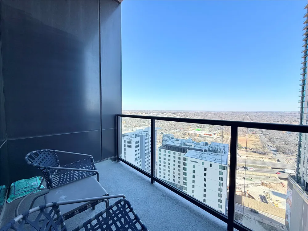 70 Rainey Street #2203 Austin, TX 78701