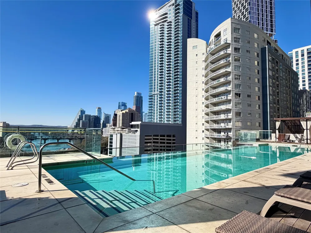 70 Rainey Street #2203 Austin, TX 78701