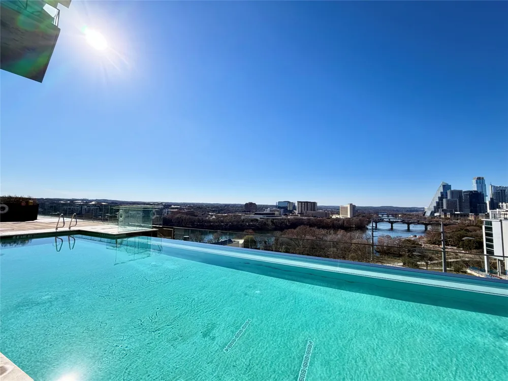 70 Rainey Street #2203 Austin, TX 78701