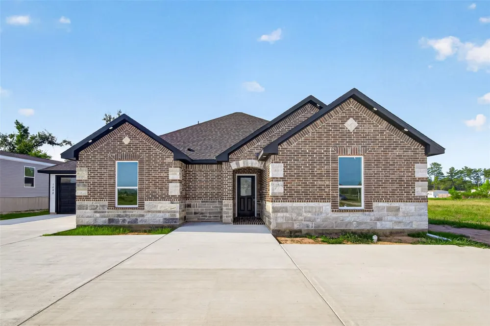 1022 Exotic Pine Drive Huffman, TX 77336
