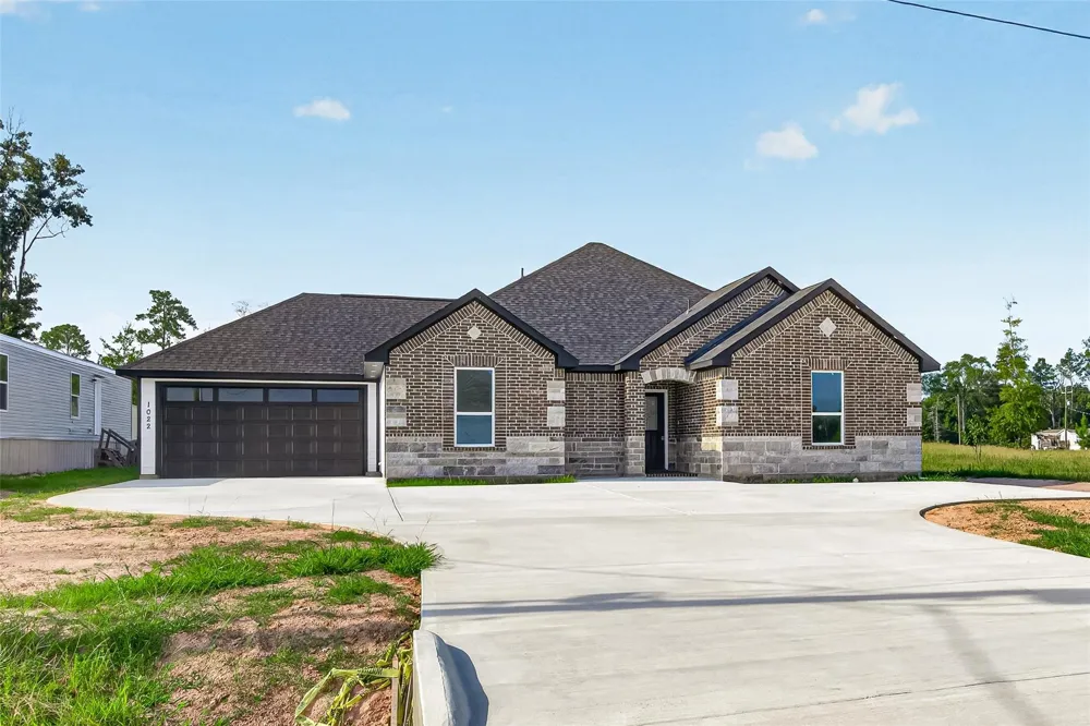 1022 Exotic Pine Drive Huffman, TX 77336