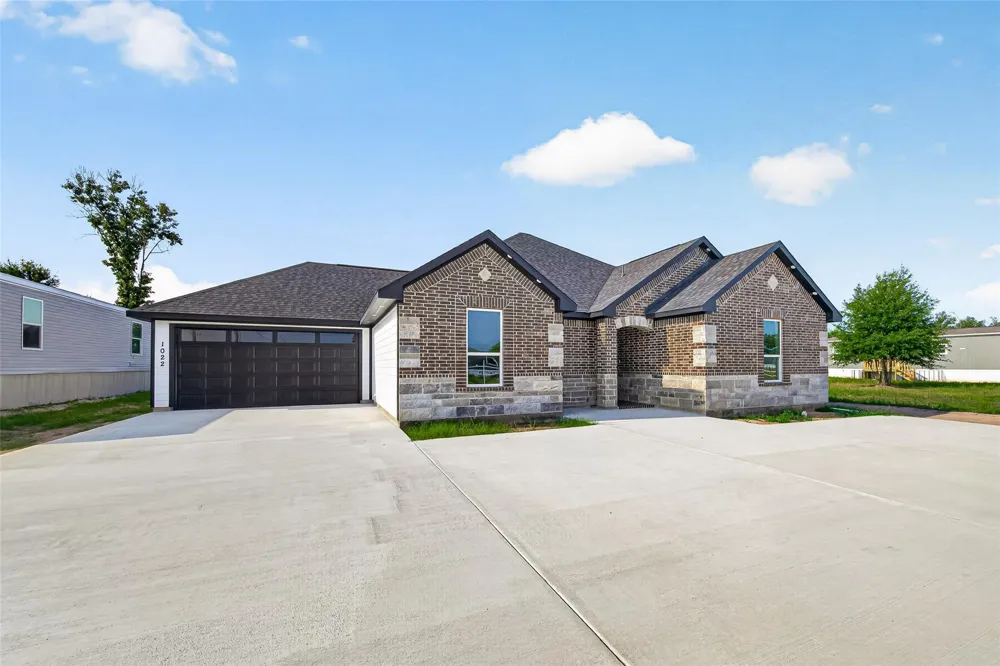 1022 Exotic Pine Drive Huffman, TX 77336