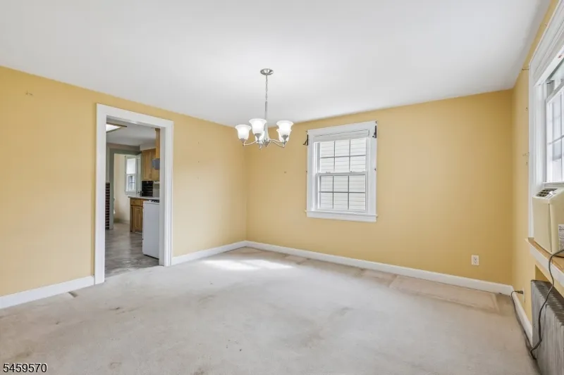 42 Fairmount Ave Clifton City, NJ 07011