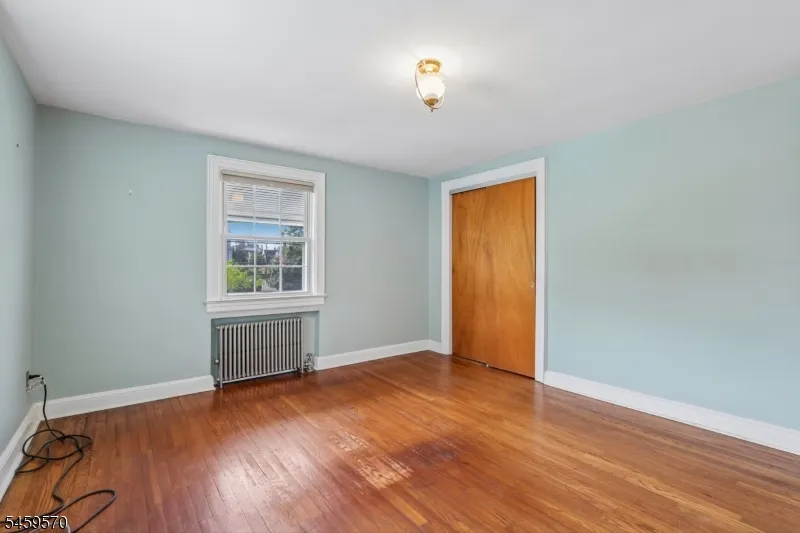 42 Fairmount Ave Clifton City, NJ 07011