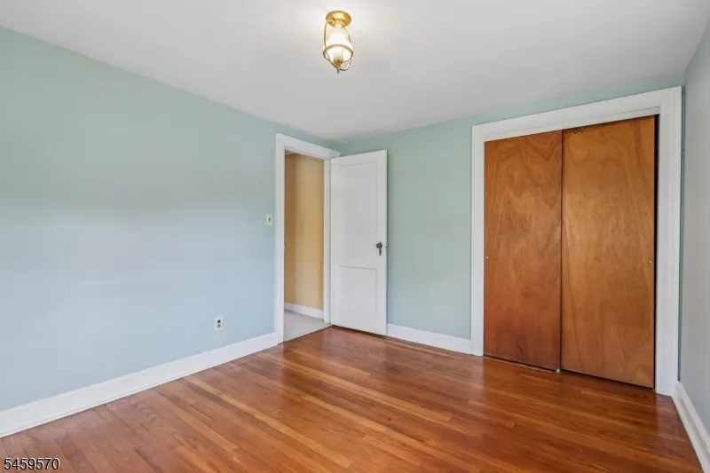 42 Fairmount Ave Clifton City, NJ 07011