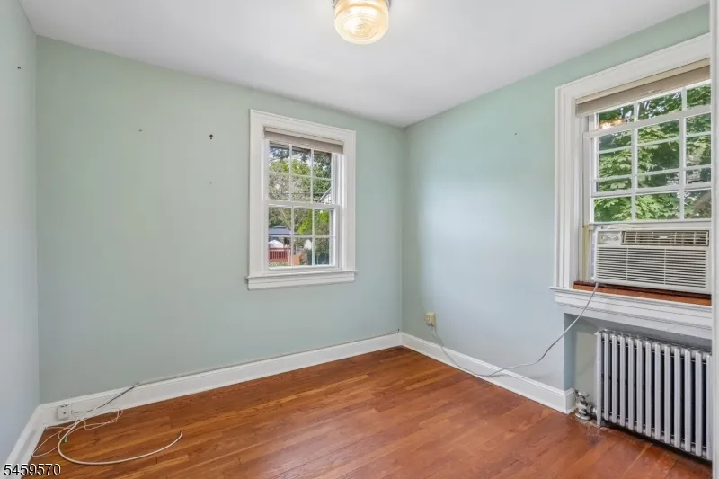 42 Fairmount Ave Clifton City, NJ 07011