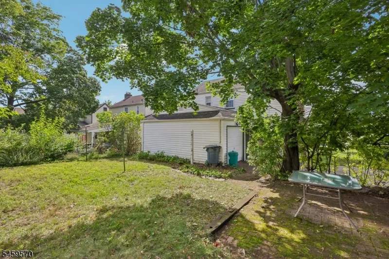 42 Fairmount Ave Clifton City, NJ 07011