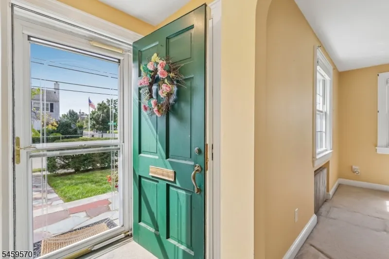 42 Fairmount Ave Clifton City, NJ 07011