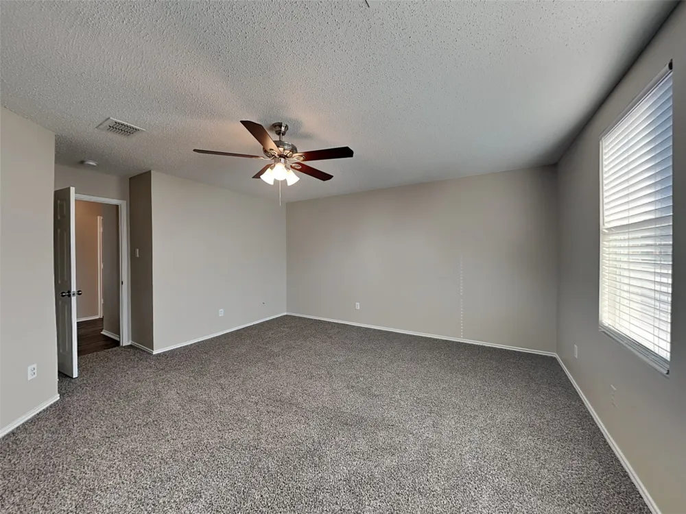 600 Ragwood Road Arlington, TX 76002