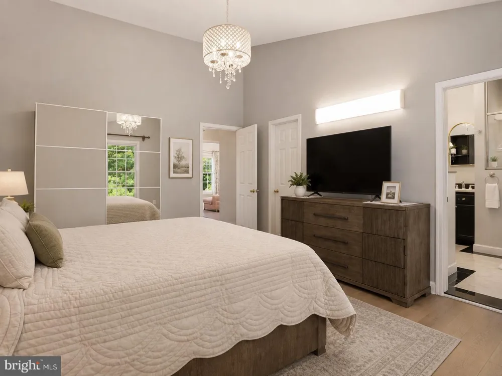 2117 PATTY LANE Vienna, VA 22182
