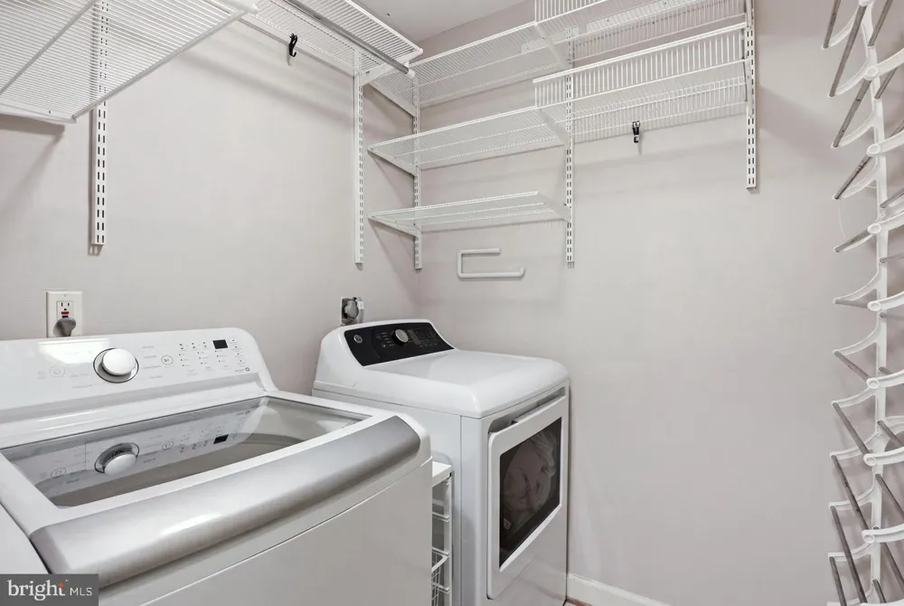 2117 PATTY LANE Vienna, VA 22182
