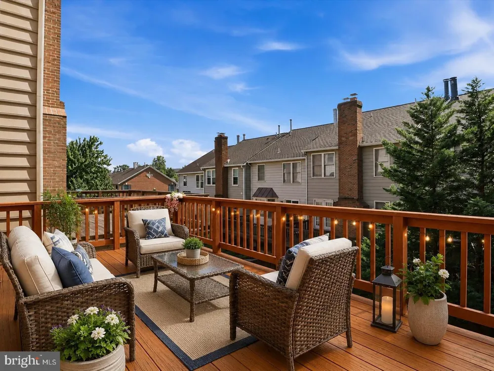 2117 PATTY LANE Vienna, VA 22182