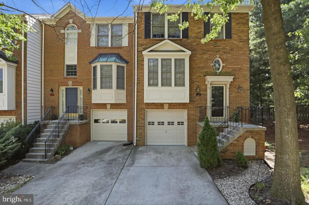 2117 PATTY LANE Vienna, VA 22182