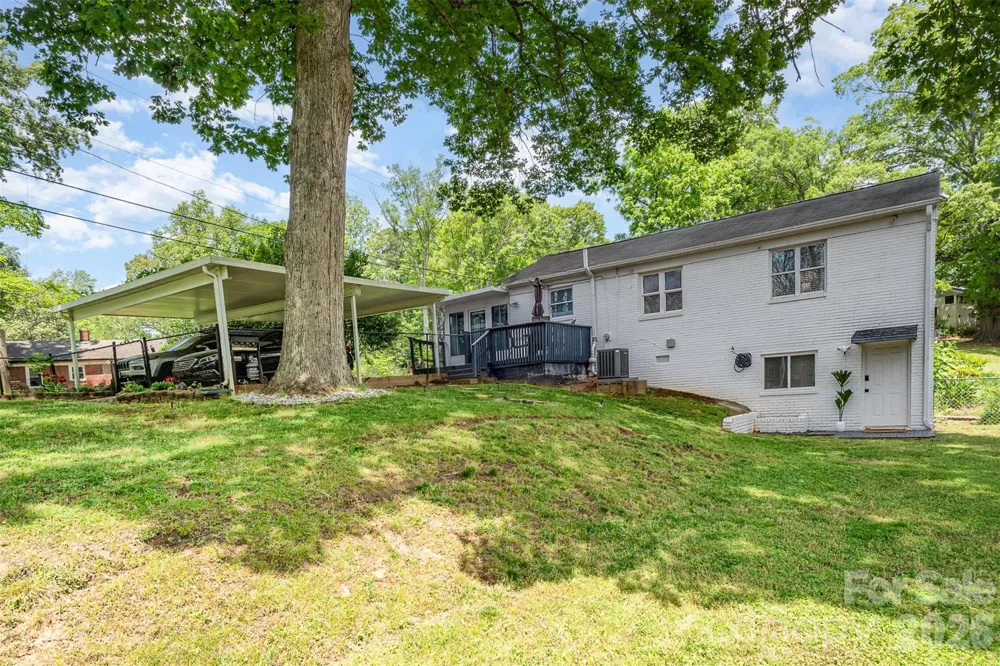 3231 Eastwood Drive Charlotte, NC 28205