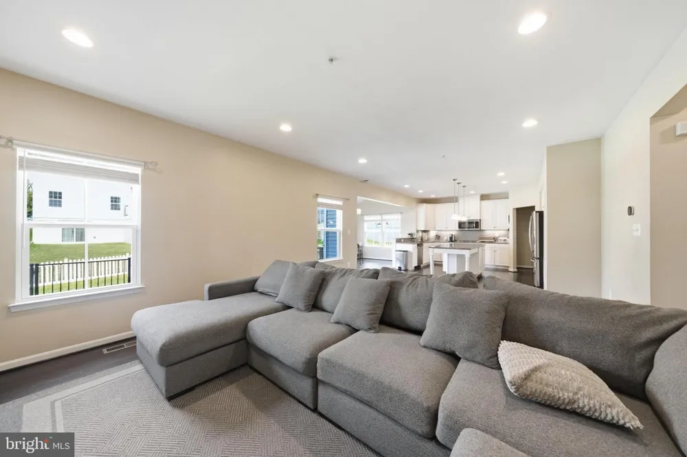 1221 LONG FARM LANE Brunswick, MD 21716
