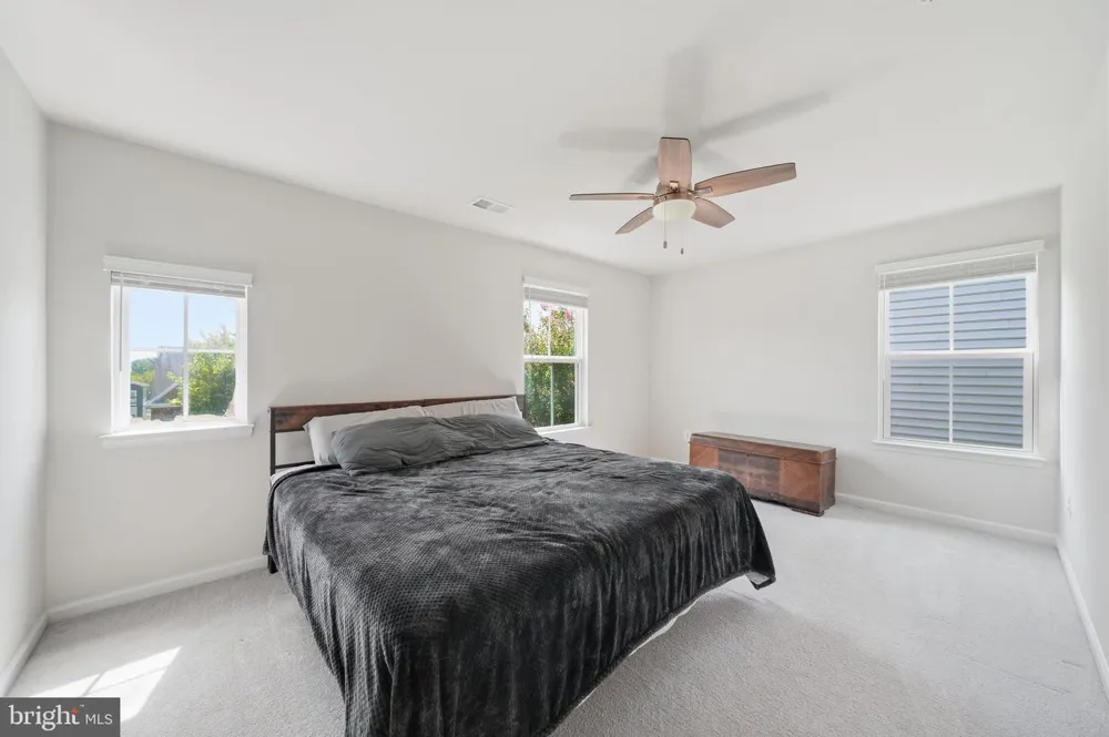 1221 LONG FARM LANE Brunswick, MD 21716