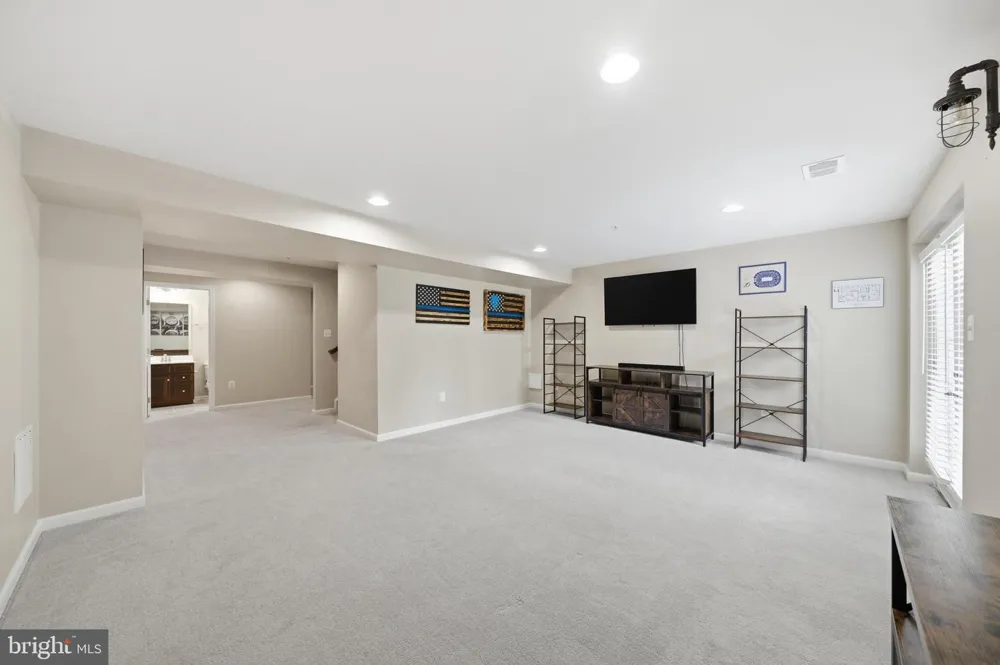 1221 LONG FARM LANE Brunswick, MD 21716