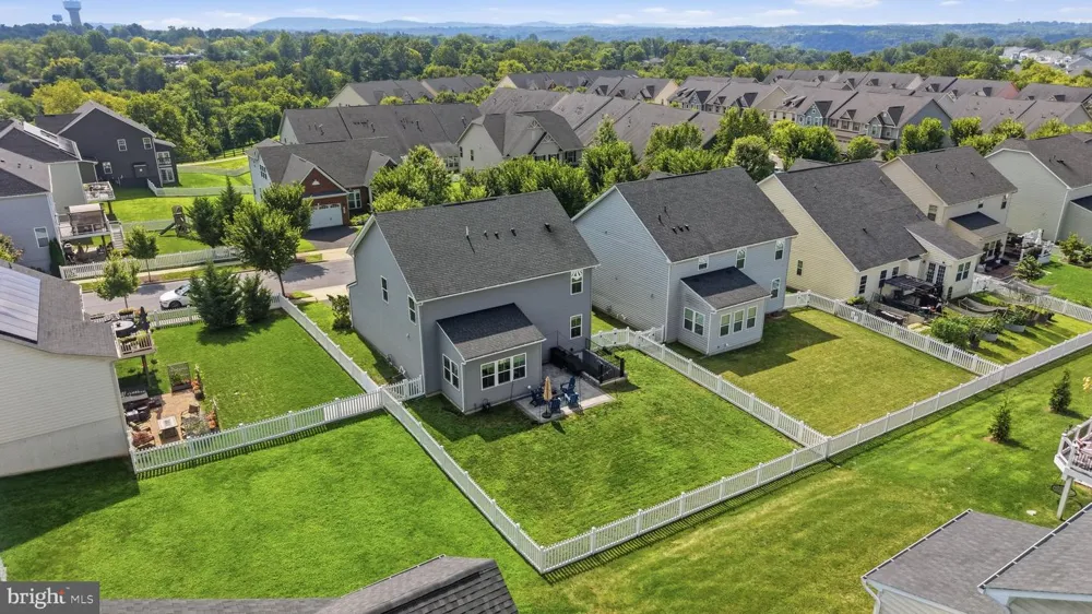1221 LONG FARM LANE Brunswick, MD 21716