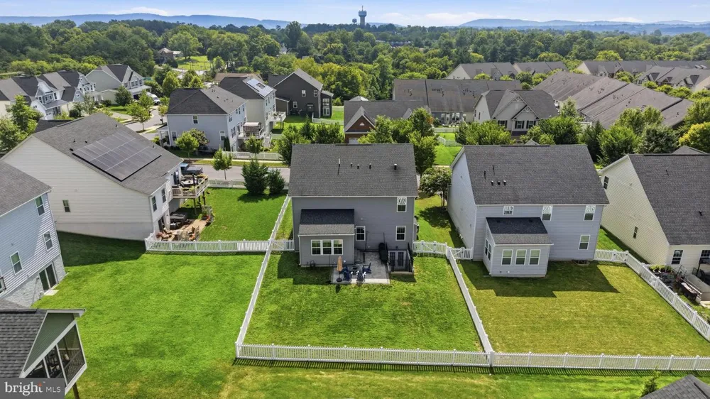 1221 LONG FARM LANE Brunswick, MD 21716
