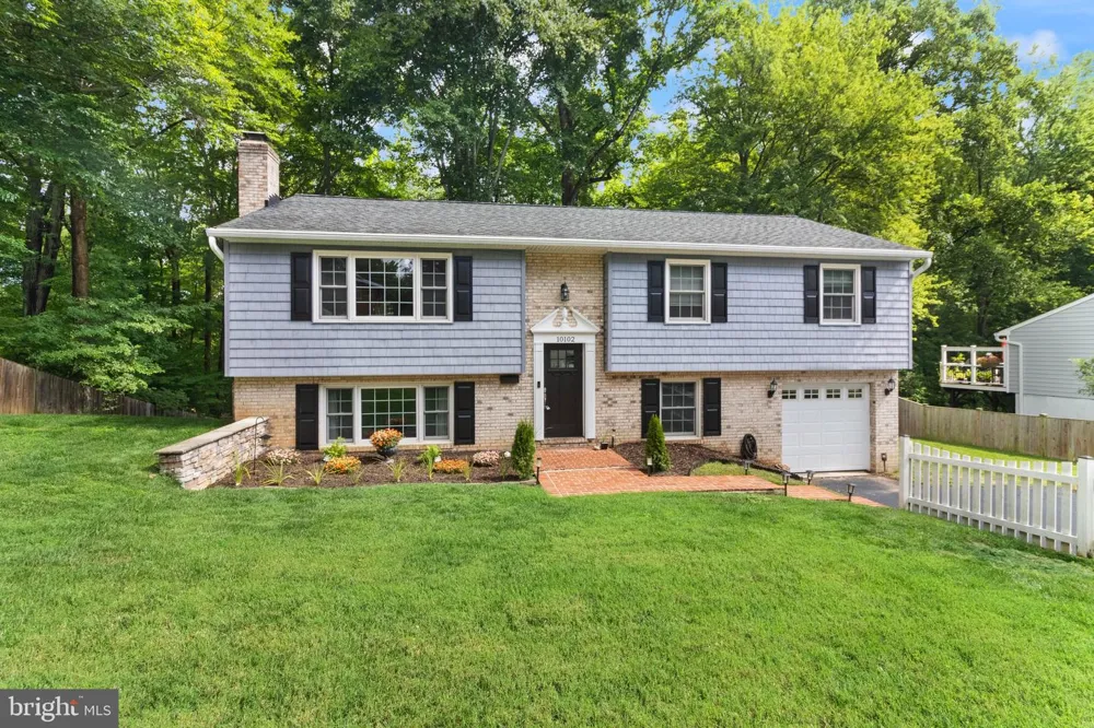 10102 SPRING LAKE TERRACE Fairfax, VA 22030
