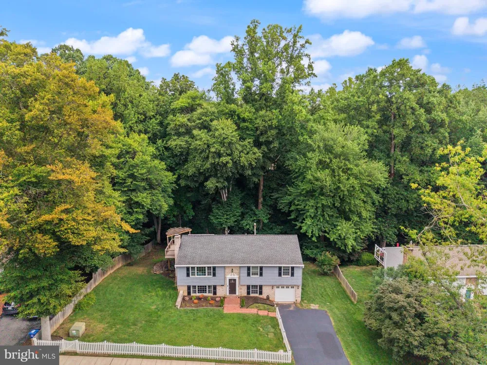 10102 SPRING LAKE TERRACE Fairfax, VA 22030
