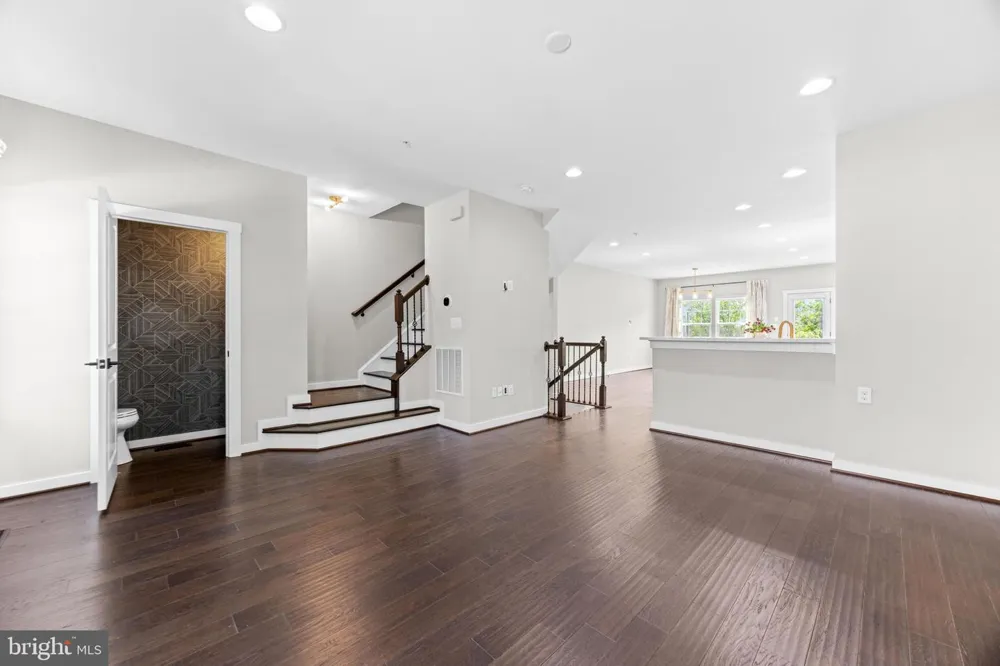 4218 SKYVIEW Baltimore, MD 21211
