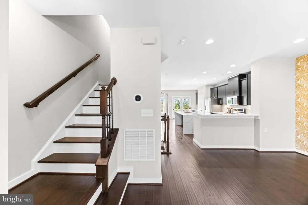 4218 SKYVIEW Baltimore, MD 21211